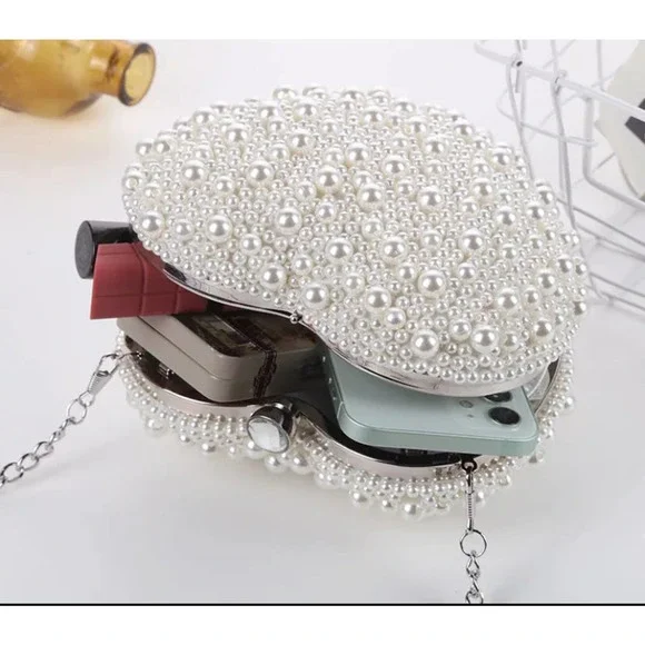 Lovely Women's Pearl Clutch Bag - Picture 2 of 3